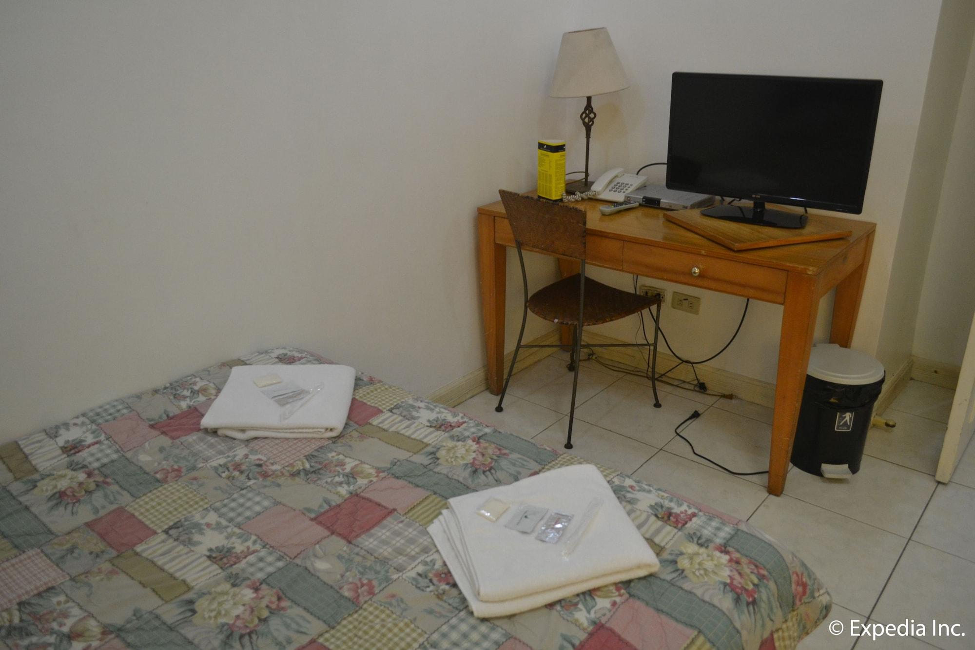 Hotel Tagaytay Country